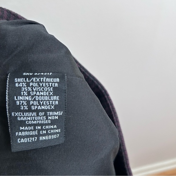 Le Chateau Mini Houndstooth Pencil Skirt Black and Plum Size  8 - Picture 8 of 8